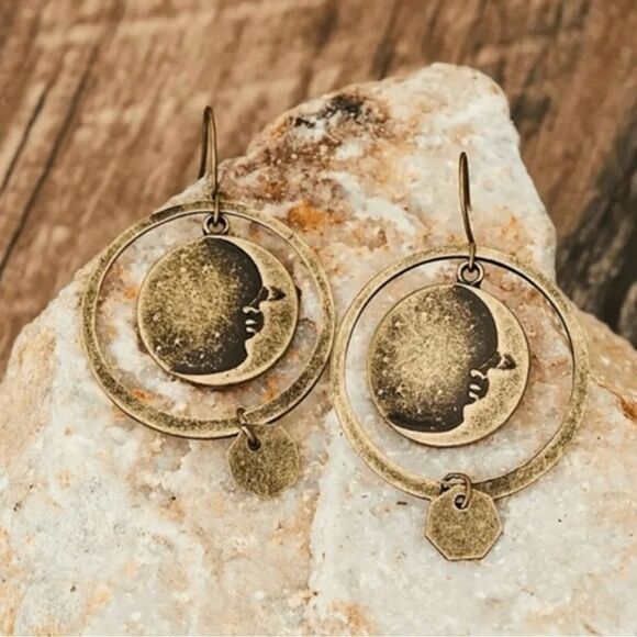 Gothic Cottagecore Mystical Moon Face Dangle Earrings Gold/Bronze Tone - Picture 3 of 4